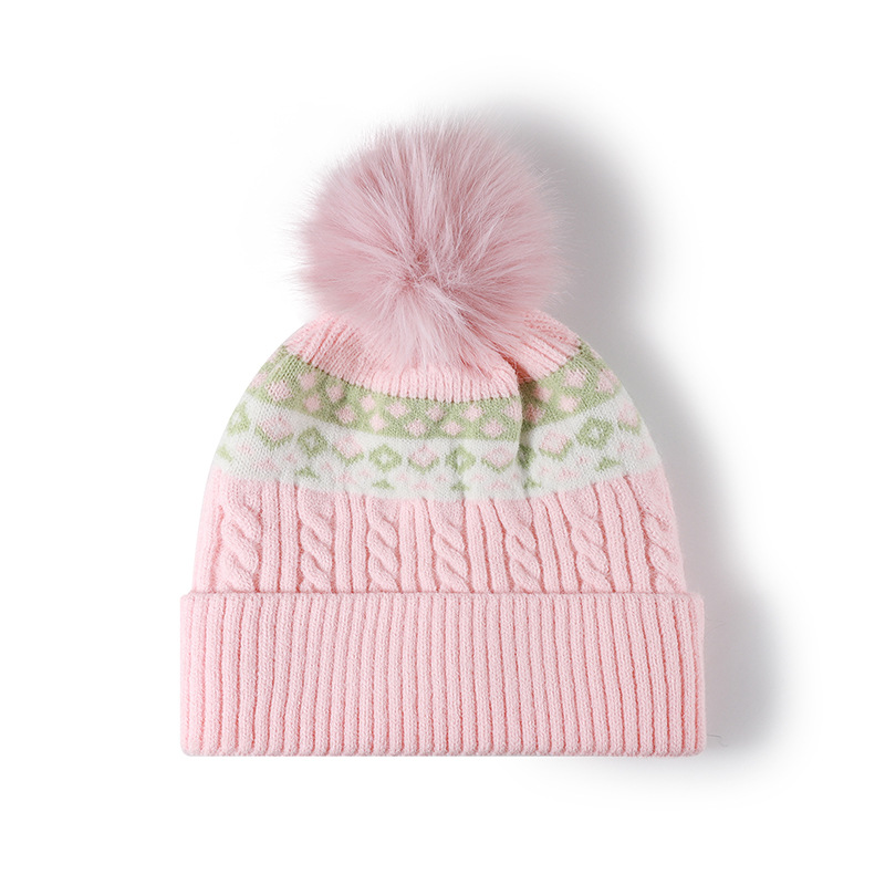 女性用、二重の裏地が付いたフェア・アイル編みのニット帽。フェ - Beanie Cuffed Knit のレビューと価格