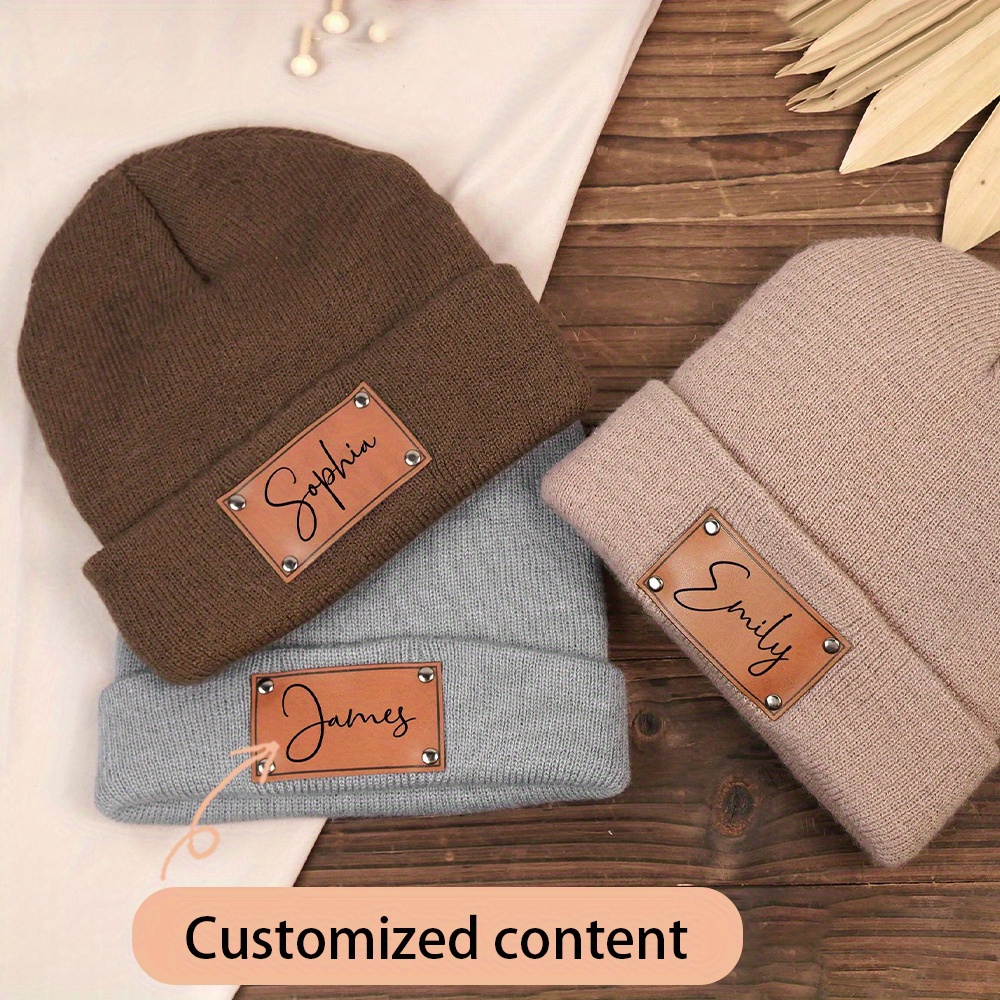 カスタム名入りレザーラベル付きニット帽。柔らかく暖かい、袖付 - Beanie Cuffed Knit のレビューと価格